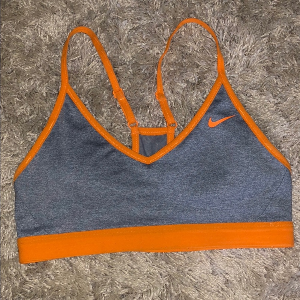 Nike Indy Light Support Sports Bra